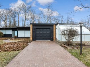 335 Park Pl, Glencoe, IL