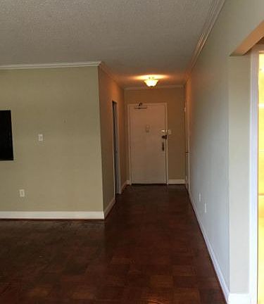 4th image of 3705 S George Mason Dr APT 401S