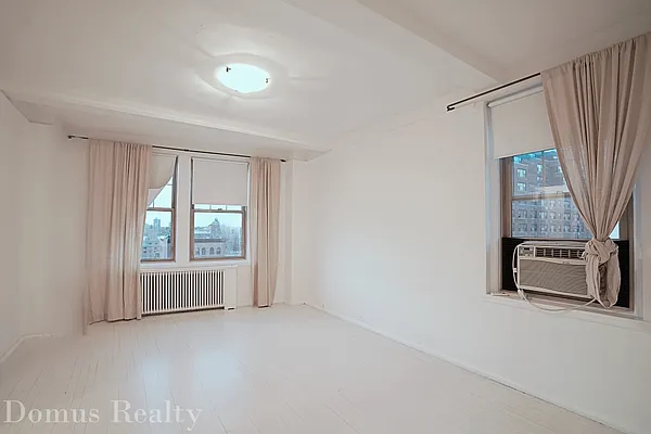 Rented by Domus Realty | media 21