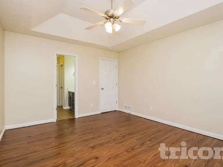 52 Spencer Ct — Photo 8