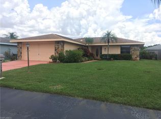 9724 Deerfoot Dr, Fort Myers, FL 33919