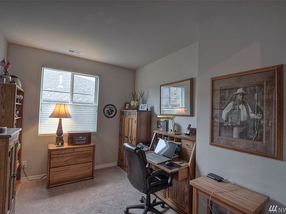 4th image of 8622 Vashon Dr NE