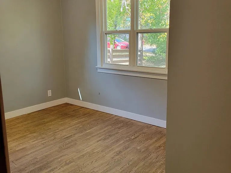 220 Church St — Photo 18