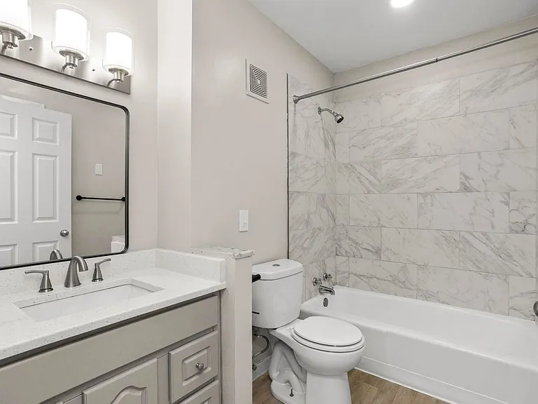 Belmont Place — Photo 19