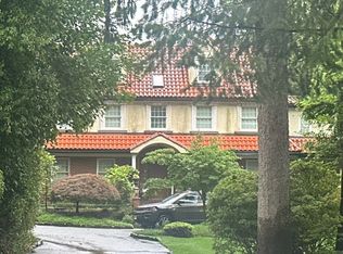 239 Mountain Rd, Englewood, NJ 07631