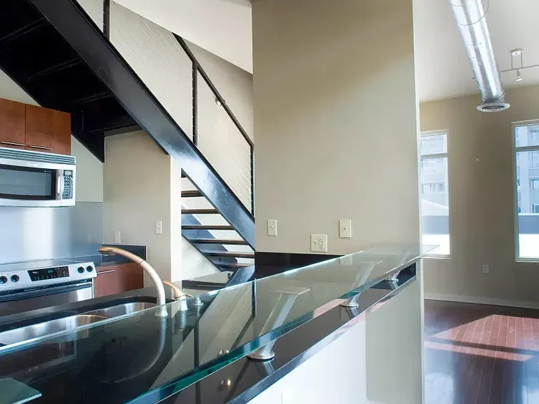 17th Street Lofts — Photo 36