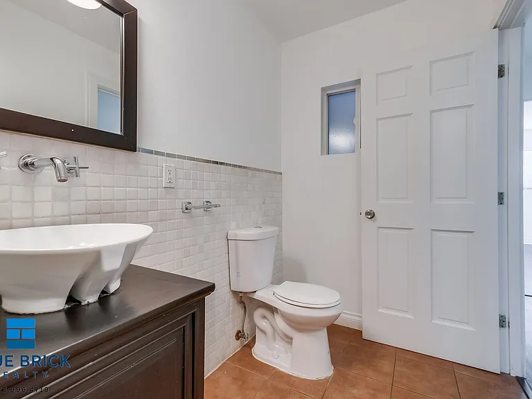 1223 N Bronson Ave — Photo 13