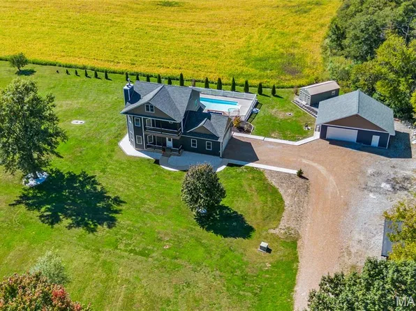 507 Villa Dr, Belleville, IL 62223