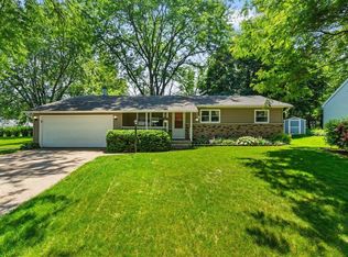 5723 Richmond Dr, Fitchburg, WI 53719