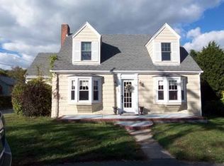 44 Child St, Portsmouth, RI 02871