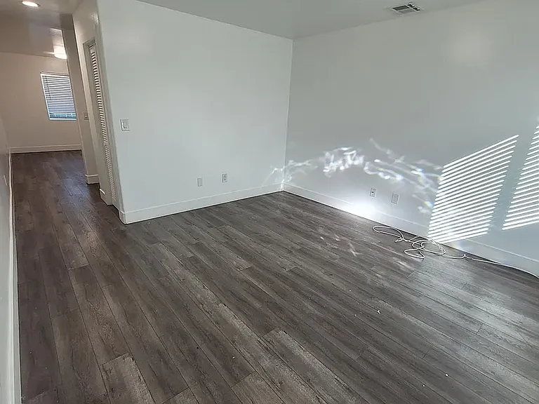 25207 Frampton Ave #1 — Photo 4