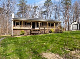 104 Buck Dr, Gum Spring, VA 23065