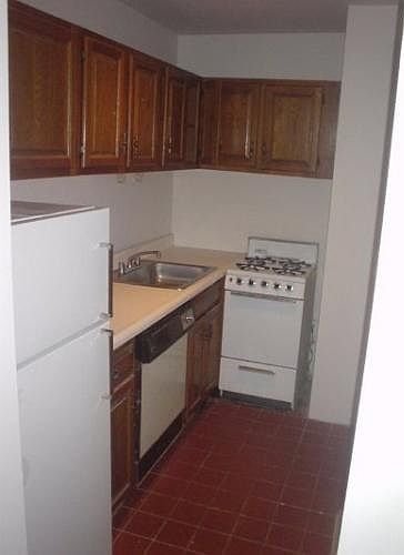 2nd image of 1580 E 12th St APT 201