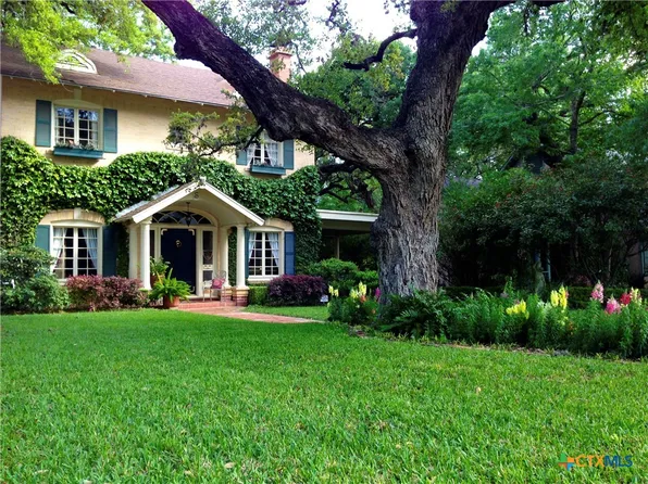 719 W San Antonio St, San Marcos, TX 78666