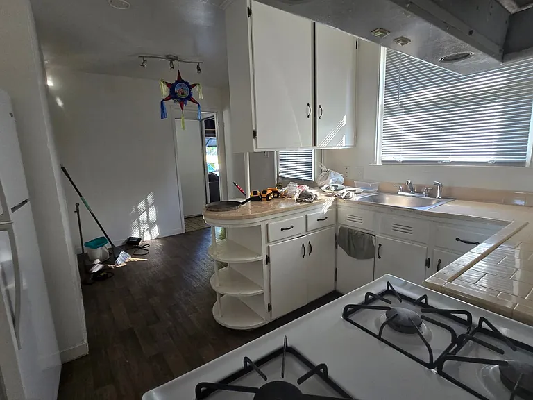 550 Del Mar Ave — Photo 10