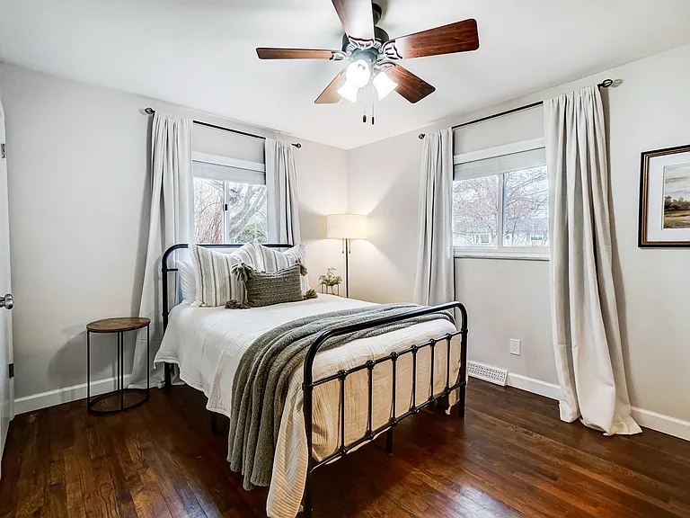 3592 Delamere Ave — Photo 20