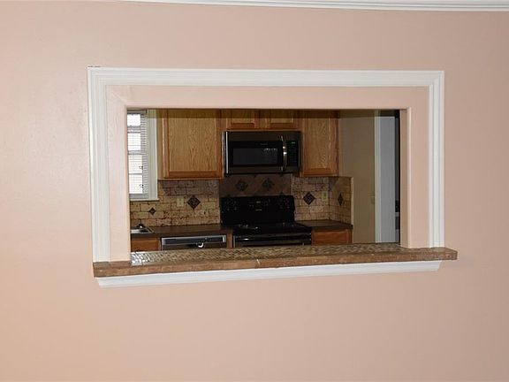 5th image of 603 E Pridemore Dr