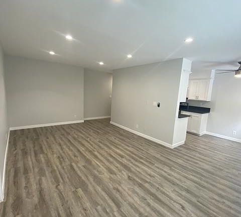 2nd image of 330 N Crescent Dr #103