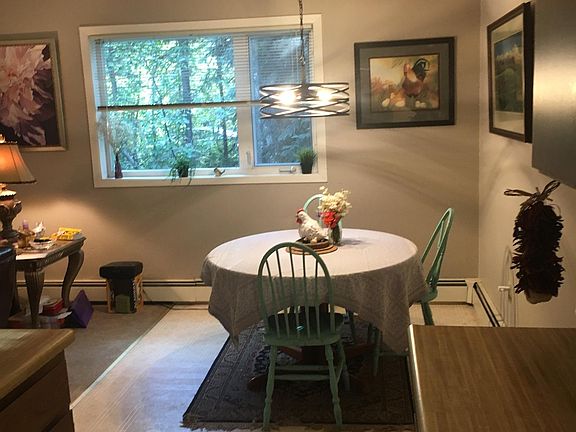 Dining off kitchen