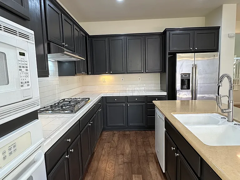 322 S Central Pkwy — Photo 8