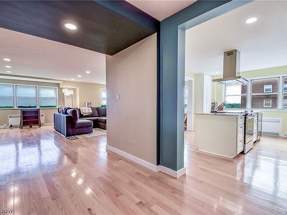 3rd image of 13800 Shaker Blvd APT 1102