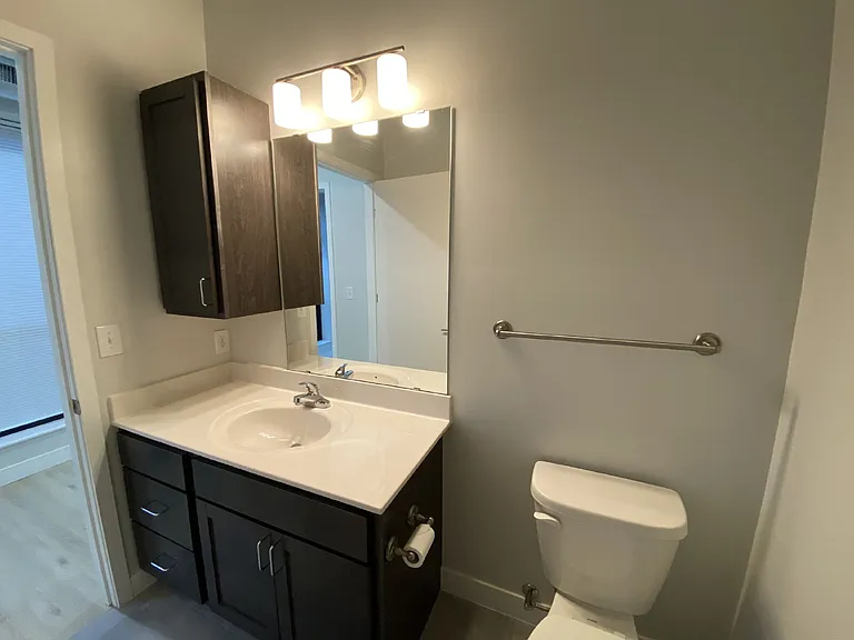 3325 E 52nd St #203 — Photo 21