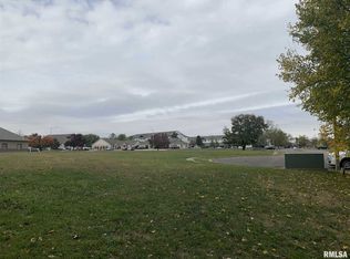 2821 Montvale Dr, Springfield, IL 62704