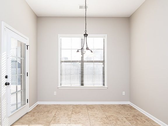 3rd image of 9301 Chastain Pl