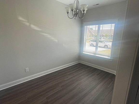 3rd image of 1819 Fox Den Way #3