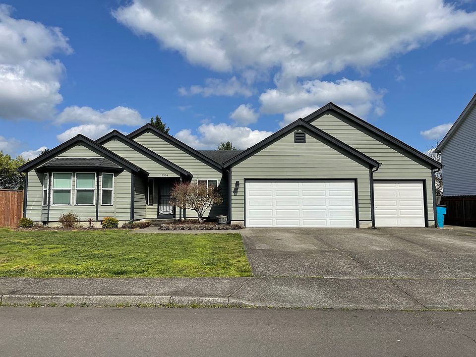1st image of 15904 NE 40th St
