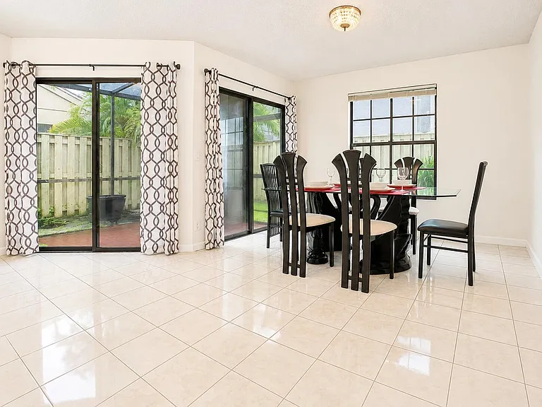 1710 Shoreside Cir — Photo 22