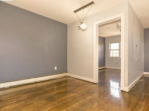 1636 Prospect Place 2B image 3 of 14