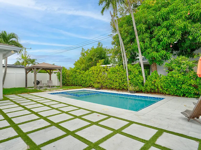 7528 Buccaneer Ave — Photo 30