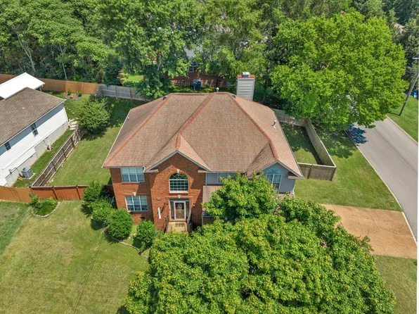 2601 Windsor Ln, Old Hickory, TN 37138