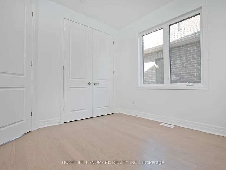 49 Brock Meadow Cres — Photo 16