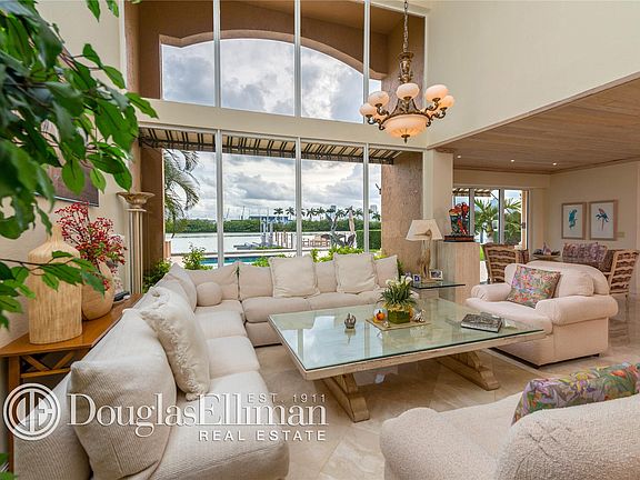 5th image of 266 S Coconut Ln