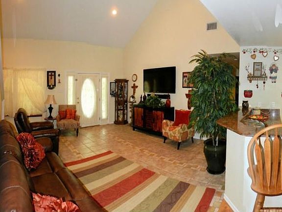 3rd image of 103 Whispering Wind Ln