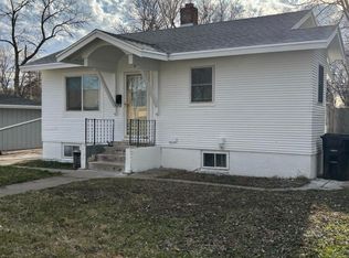 806 N 13th St, Bismarck, ND 58501