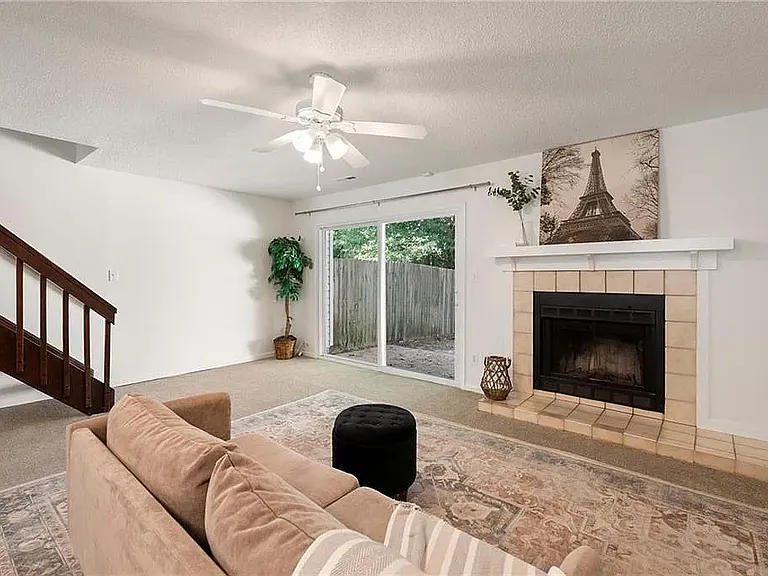 732 Hecate Dr — Photo 7