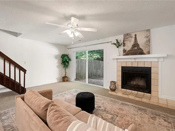 732 Hecate Dr, Virginia Beach, VA 23454