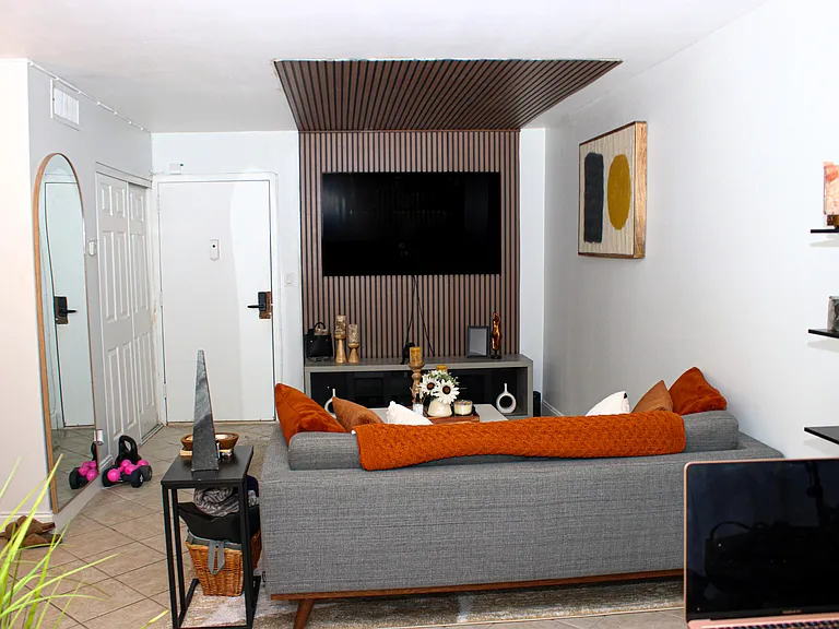 17011 N Bay Rd #104 — Photo 3