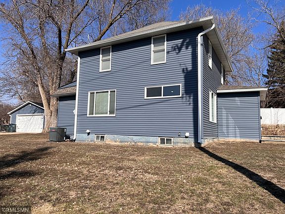4th image of 503 Minnesota Ave E