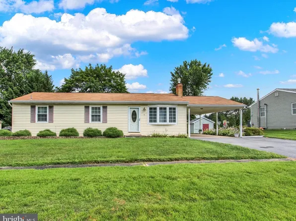 16 Chips Ct, Smithsburg, MD 21783