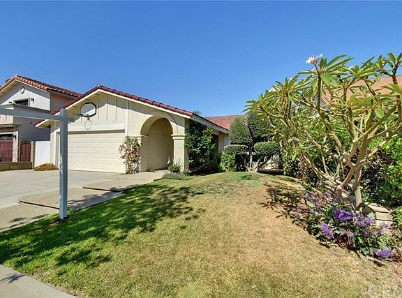 2nd image of 16231 Bearcreek Ln