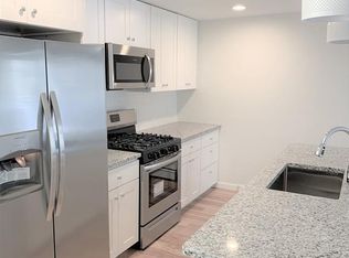 27 Congress St #A, Amesbury, MA 01913