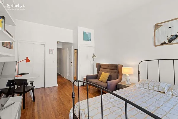 Sold by Sotheby's International Realty | media 4