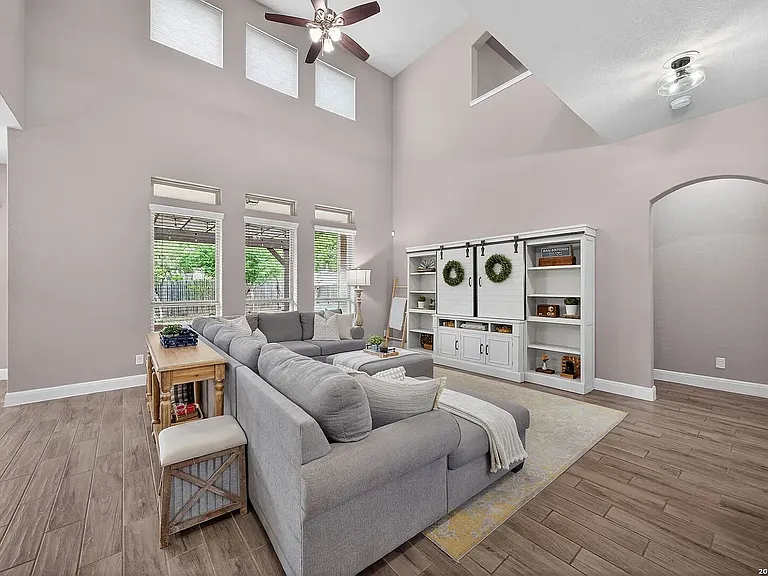 Large downstairs living room