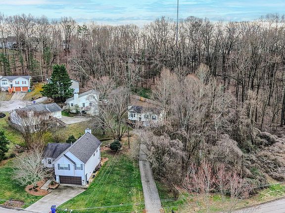 2nd image of 6825 Barkwood Rd