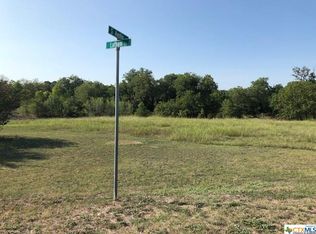 402 S Austin St, Holland, TX 76534