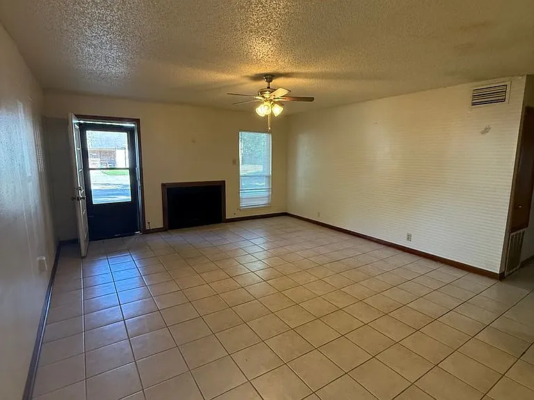 8231 Bayou Fountain Ave — Photo 12